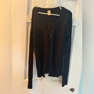 Black button down seeater